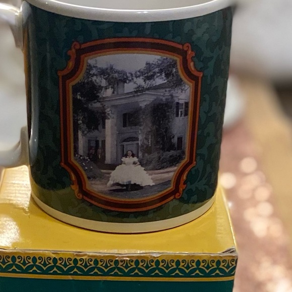 Vintage Hamilton “Gifts Gone With The Wind” Scarlett @ Tara Coffee Mug NWT - Picture 3 of 14
